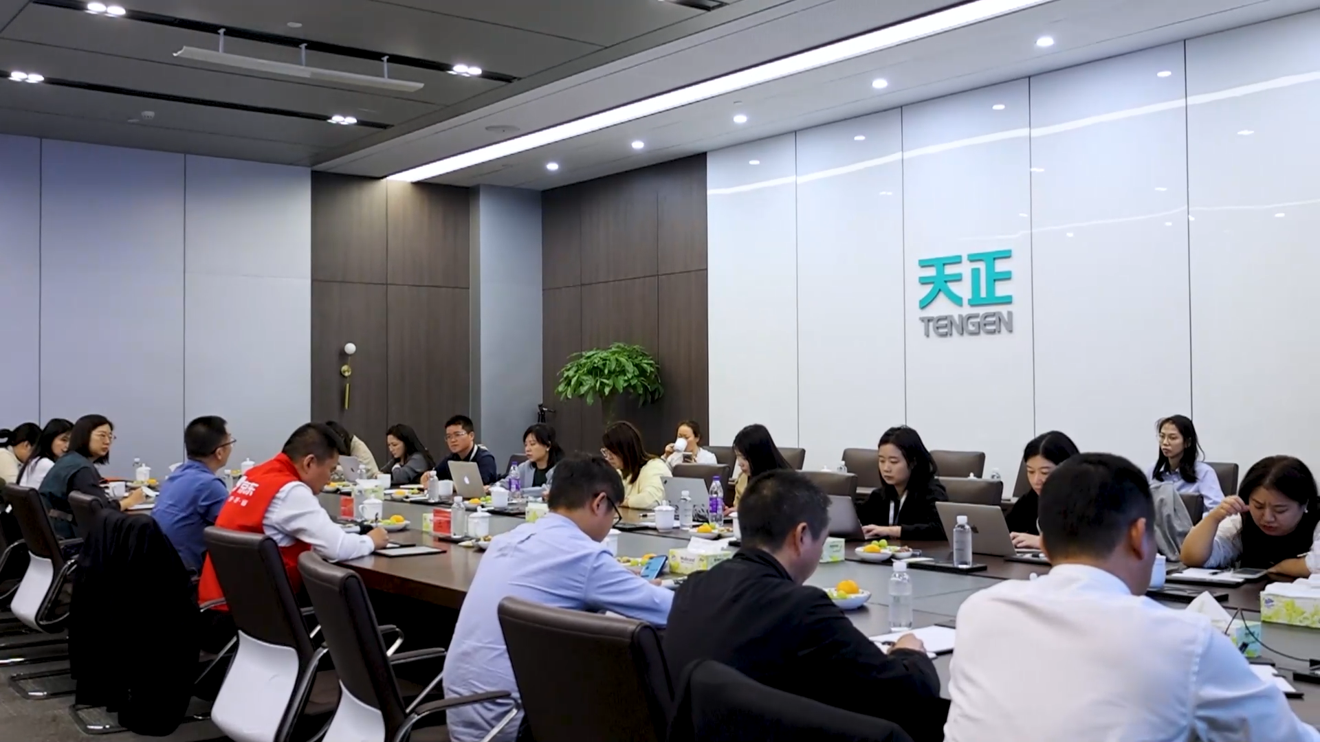 京东工业走进南宫28在线登录，探访产业数智化之路！